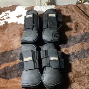 roma open front horse leg boots set of two